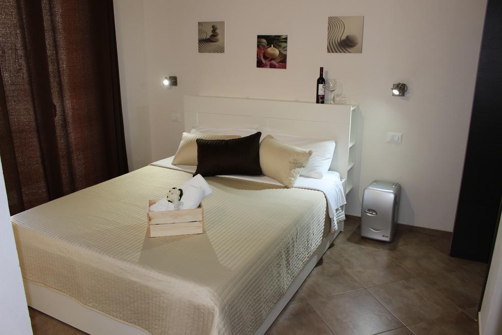 Caliu Bed and Breakfast Marausa Habitación foto